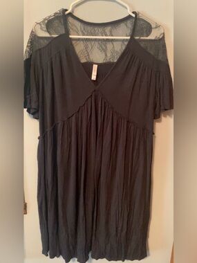 Xhilaration Black Lace Yoke V-Neck Women’s Baby Doll Dress
